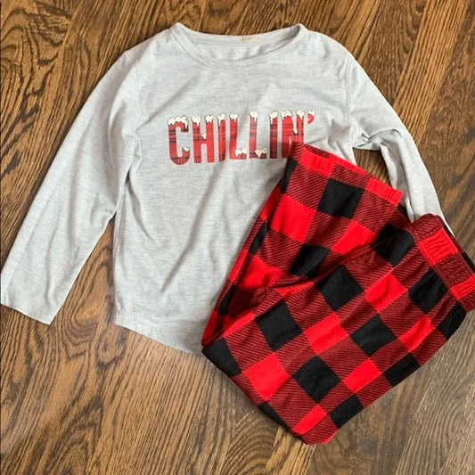 #181 - EUC Gap Kids Holiday Pajamas PJ Set - Gray and Red Buffalo Check - Size 6 Boys