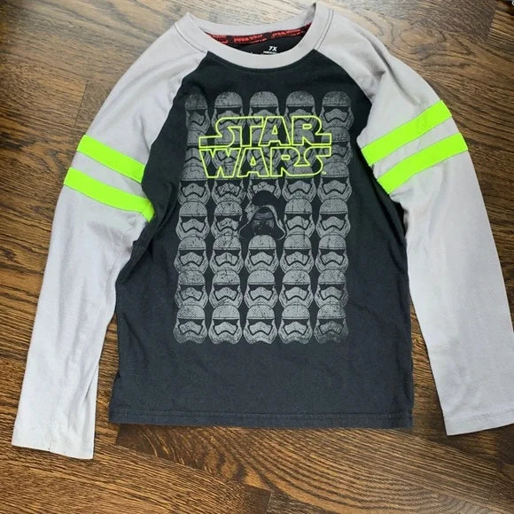 #181 - Star Wars Kids Long Sleeve Shirt - Black and Gray - Kids 7x