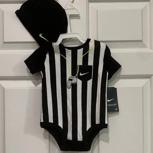 #181 - NWT Nike Black and White Striped Referee Bodysuit with Matching Hat - 0-3mo Football *REDUCED*