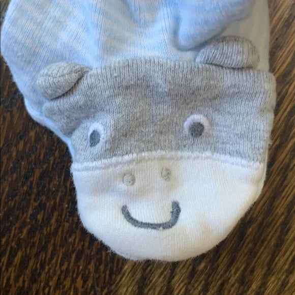 #91 - Carter's Light Blue and White Baby Giraffe Outfit Set -3mo