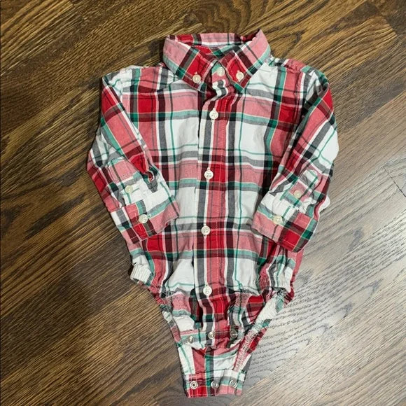 #91 - Plaid Holiday Button-Up Shirt Onesie and Black Pants Set 6-12mo