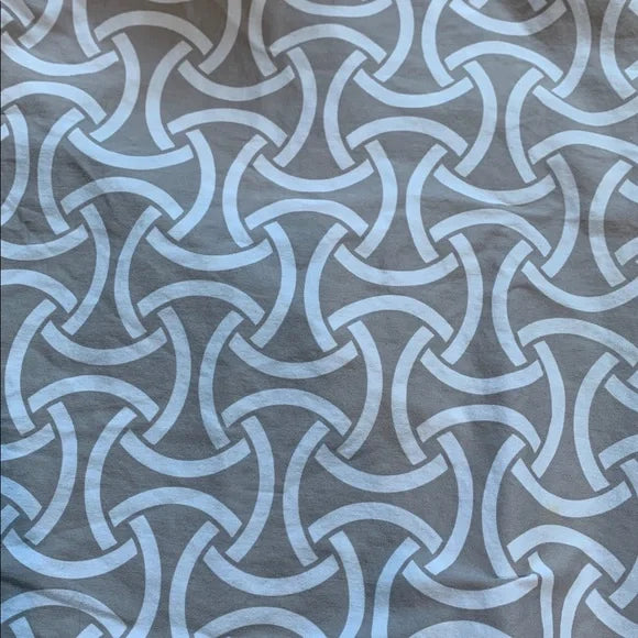 #91 - Pottery Barn Bebe Au Lait White and Gray Patterned Nursing Cover