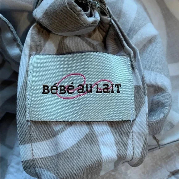 #91 - Pottery Barn Bebe Au Lait White and Gray Patterned Nursing Cover