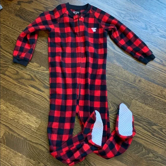#91 - REDUCED The Children's Place Red and Black Plaid Footed Pajamas PJs (5T)