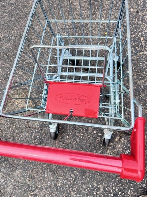 #176 - Melissa & Doug shopping cart