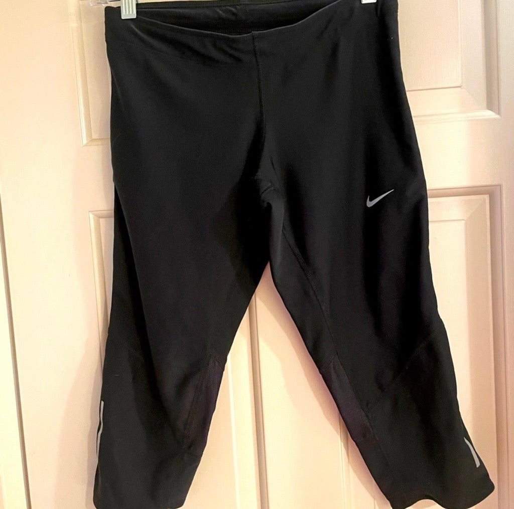 Nike Women's Dri-Fit Athletic Cropped Leggings Size Small