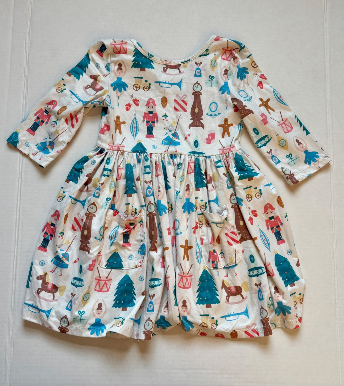 #154 Mila Rose Holiday Dress Girls 4T EUC