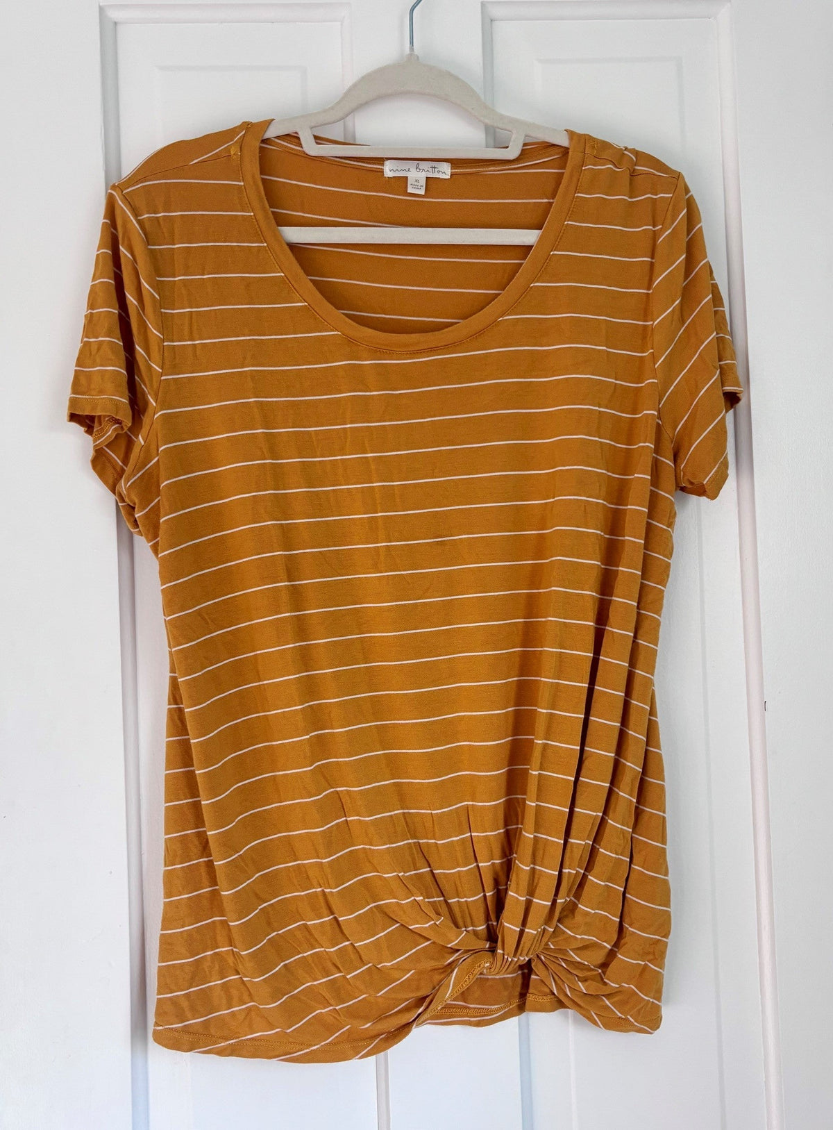 #154 Nine Britton Tees Women's XL VGUC