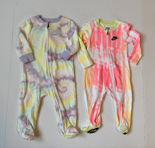 #43 Nike Zippered Sleepers Girls 3m EUC