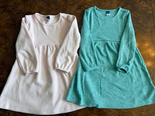 #104 Old Navy 4T Sweater Dresses