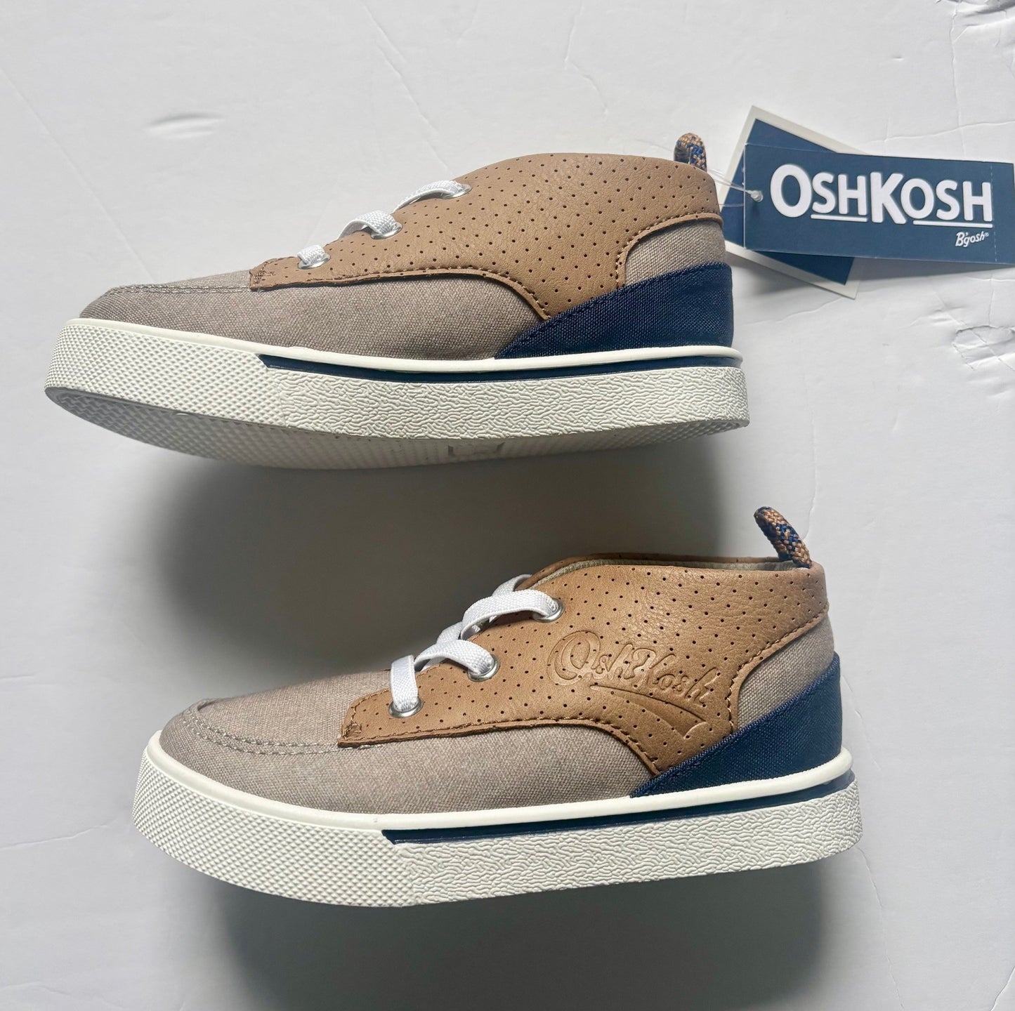 #43 OshKosh Sneakers Boy's 11 NWT