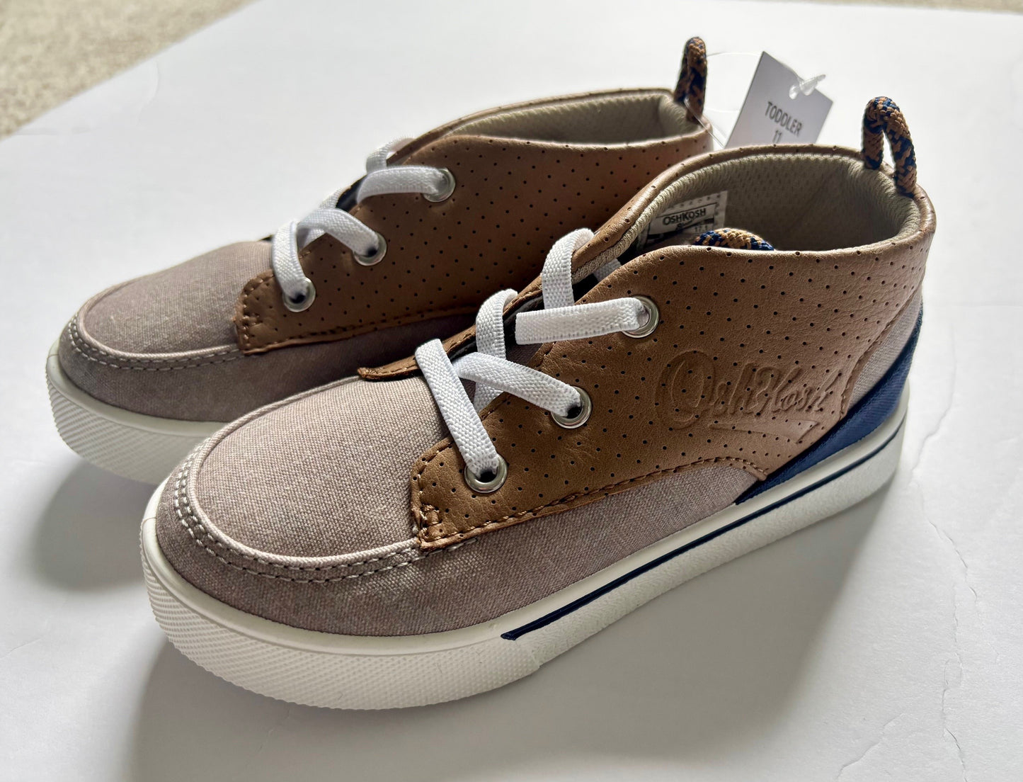 #43 OshKosh Sneakers Boy's 11 NWT