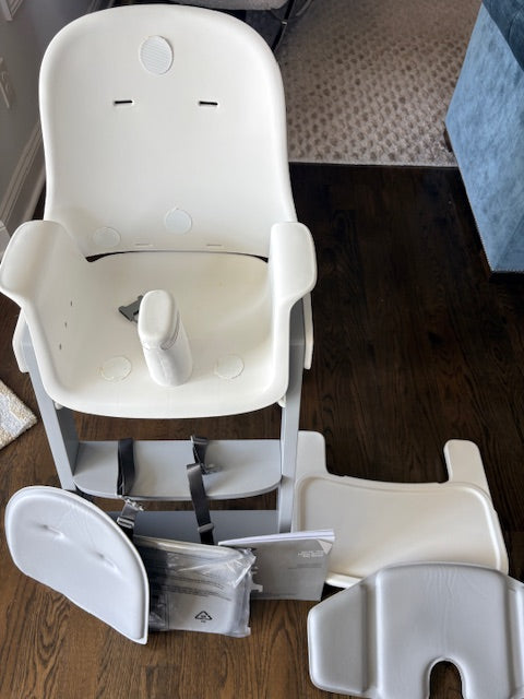 #104 Oxo Sprout High Chair
