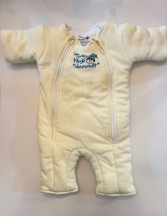 #215 Large 6-9 months or 18-21 lbs Magic Sleepsuit NWOT