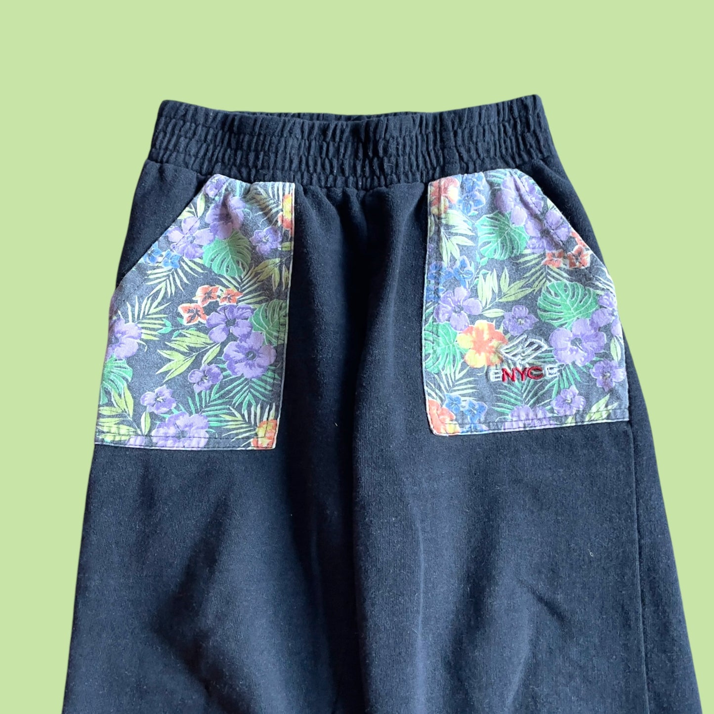#1 Retro joggers 4T REDUCED
