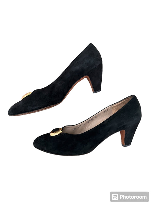 #63 Ferragamo Black Velvet Heels 8C