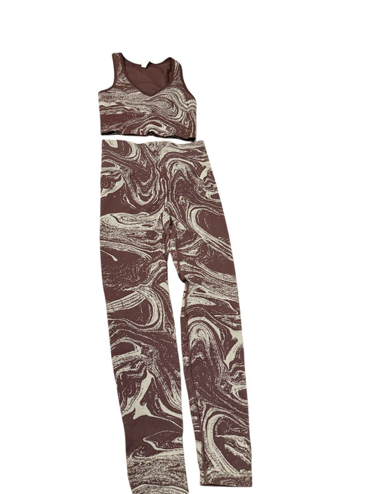 208 women’s size small Athleta top and bottom