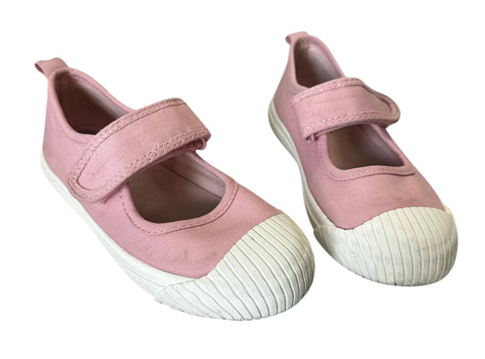 Seller #140 Girls Cat & Jack shoes size 10