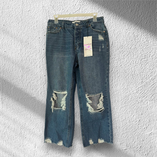 #169 Women's Size 9 Capri's- NWT