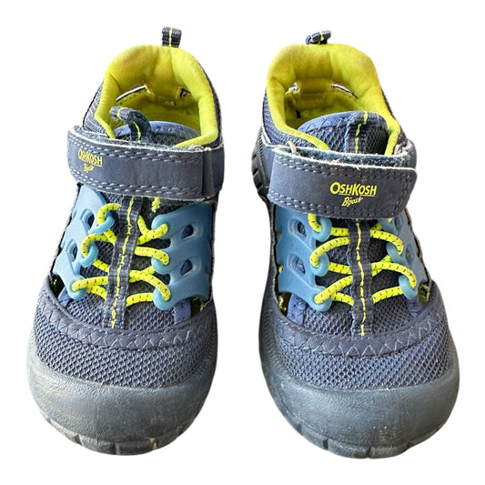 #169 Boy's Size 8 Osh Kosh Shoes *REDUCED PRICE