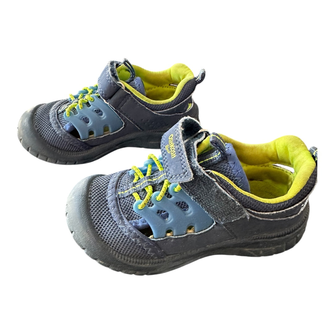 #169 Boy's Size 8 Osh Kosh Shoes *REDUCED PRICE