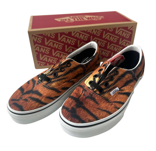 Seller #140 Women's Vans size 6 NIB Tiger print 🐅