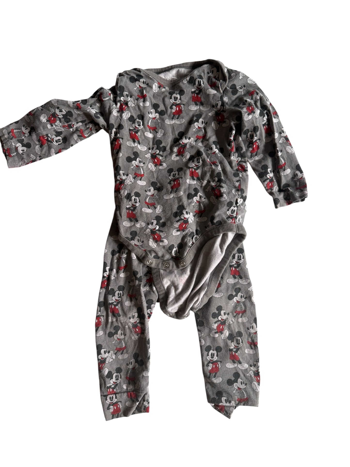 104 - Gap 18 mo Disney Mickey collab