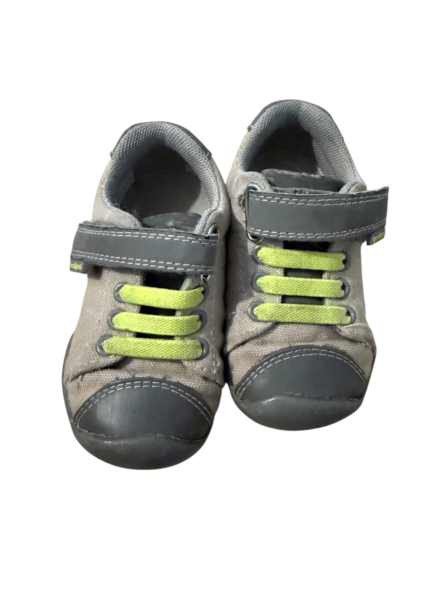 104 - Pedipeds sz 5c