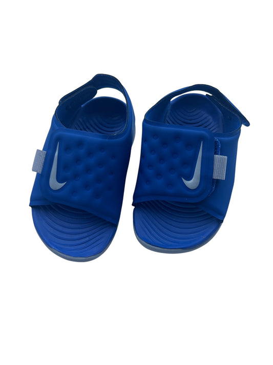104- Nike sz 6