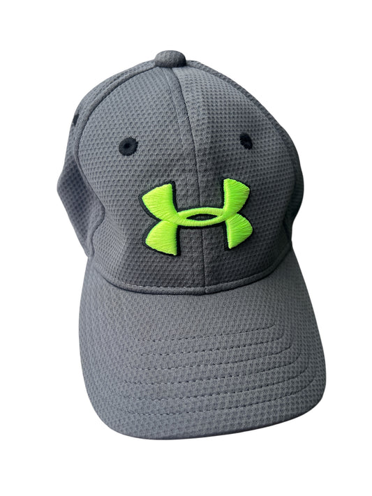 104 - Under Armour Baby hat