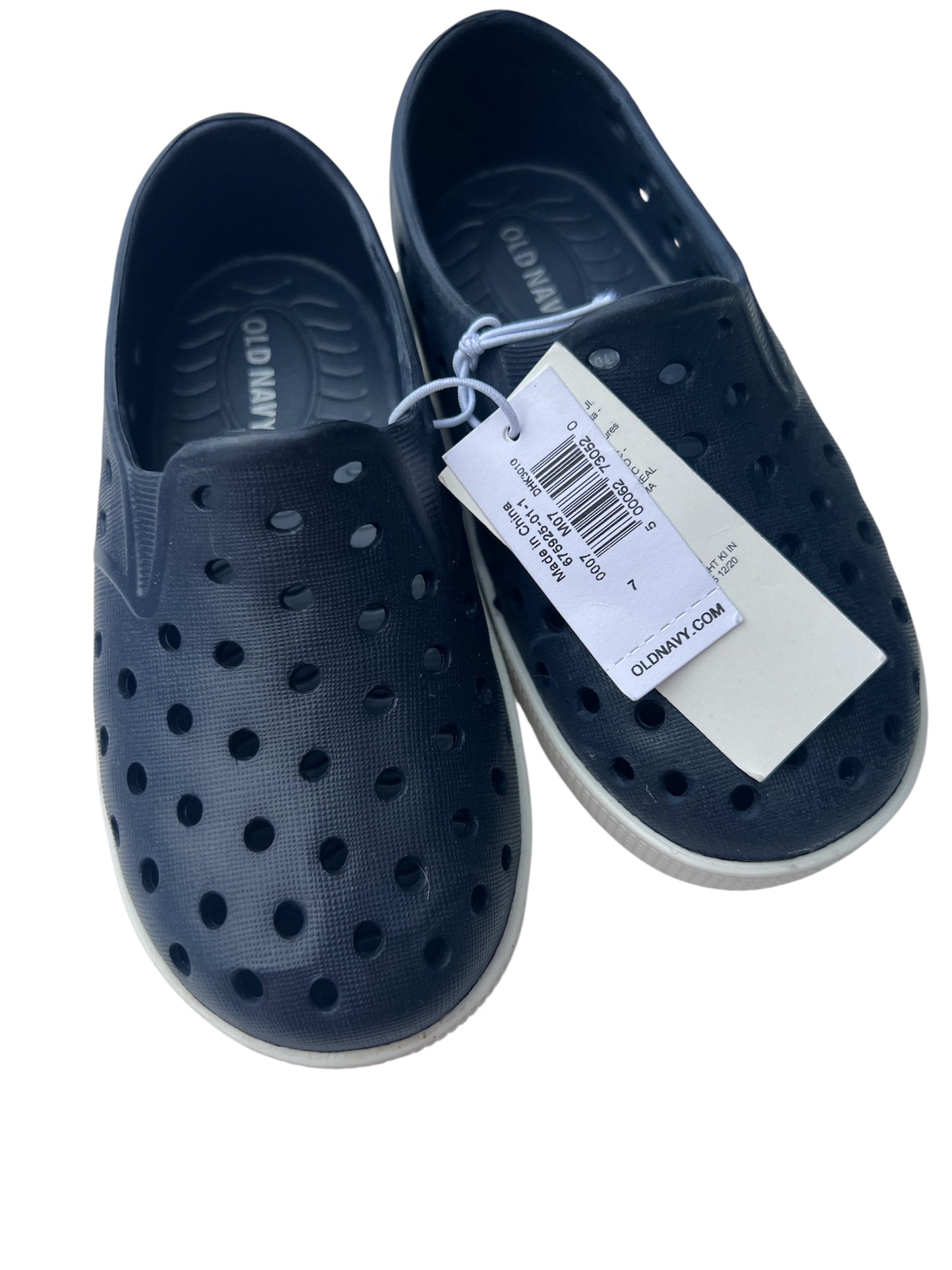 104 - Old Navy NEW with tags shoes sz 7