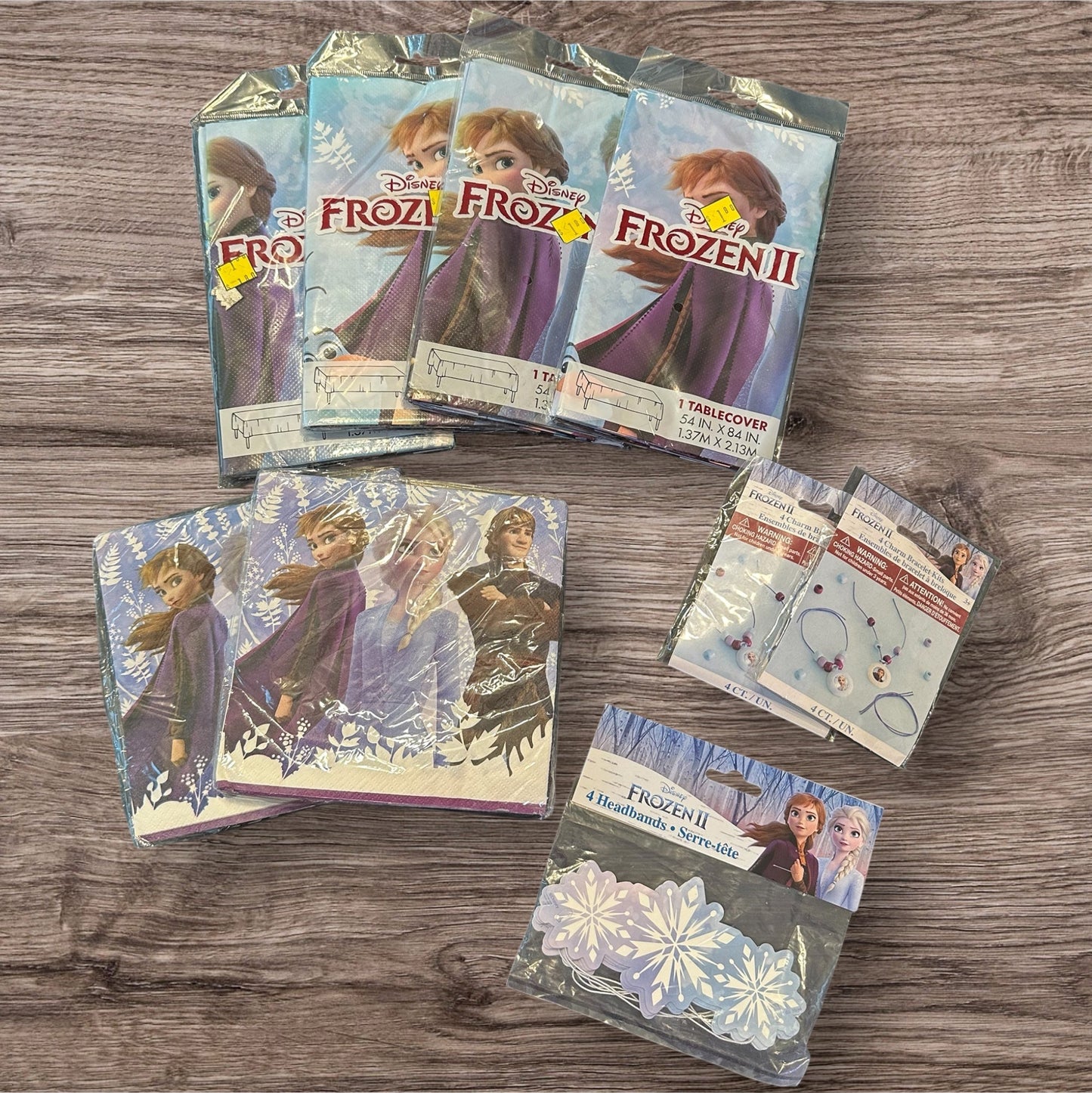 #169 Frozen Birthday Decorations- NEW *REDUCED PRICE