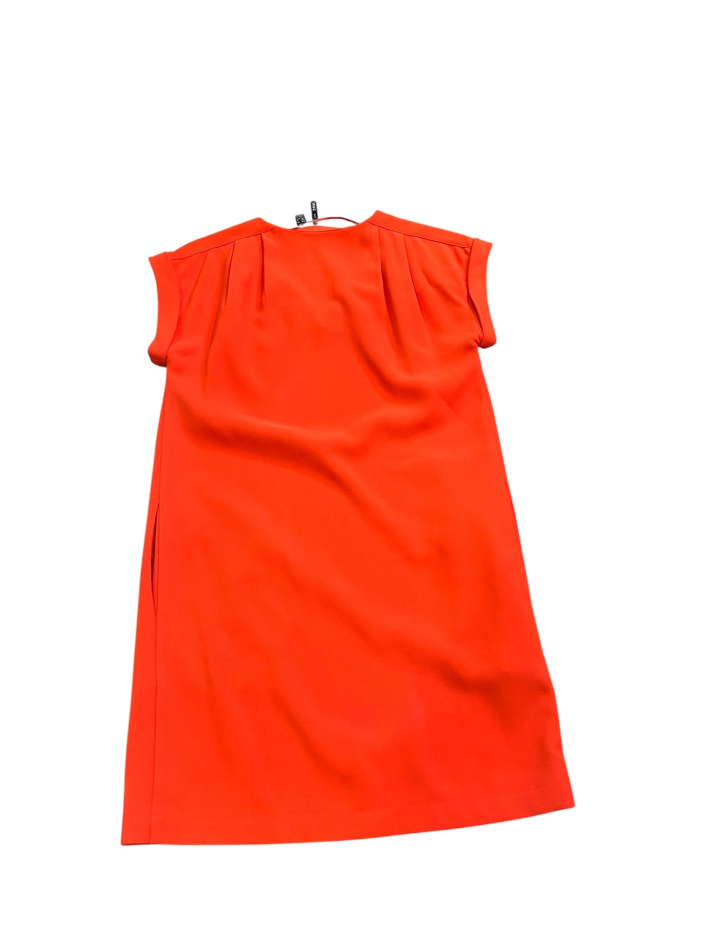 208  Women’s dress