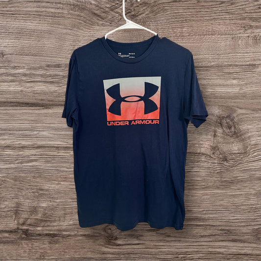 #169 Men’s Medium Under Armour Shirt *REDUCED PRICE