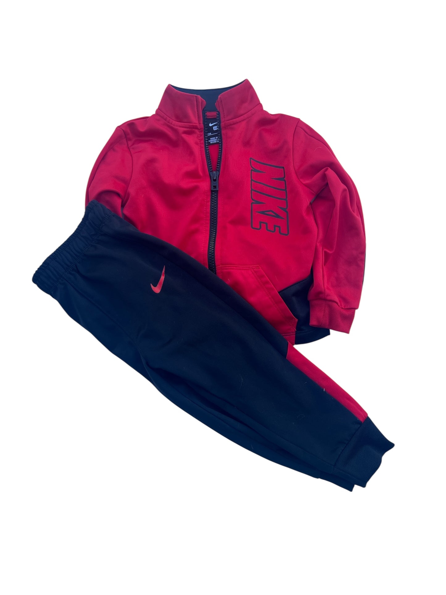 104 - 24mo Nike outfit