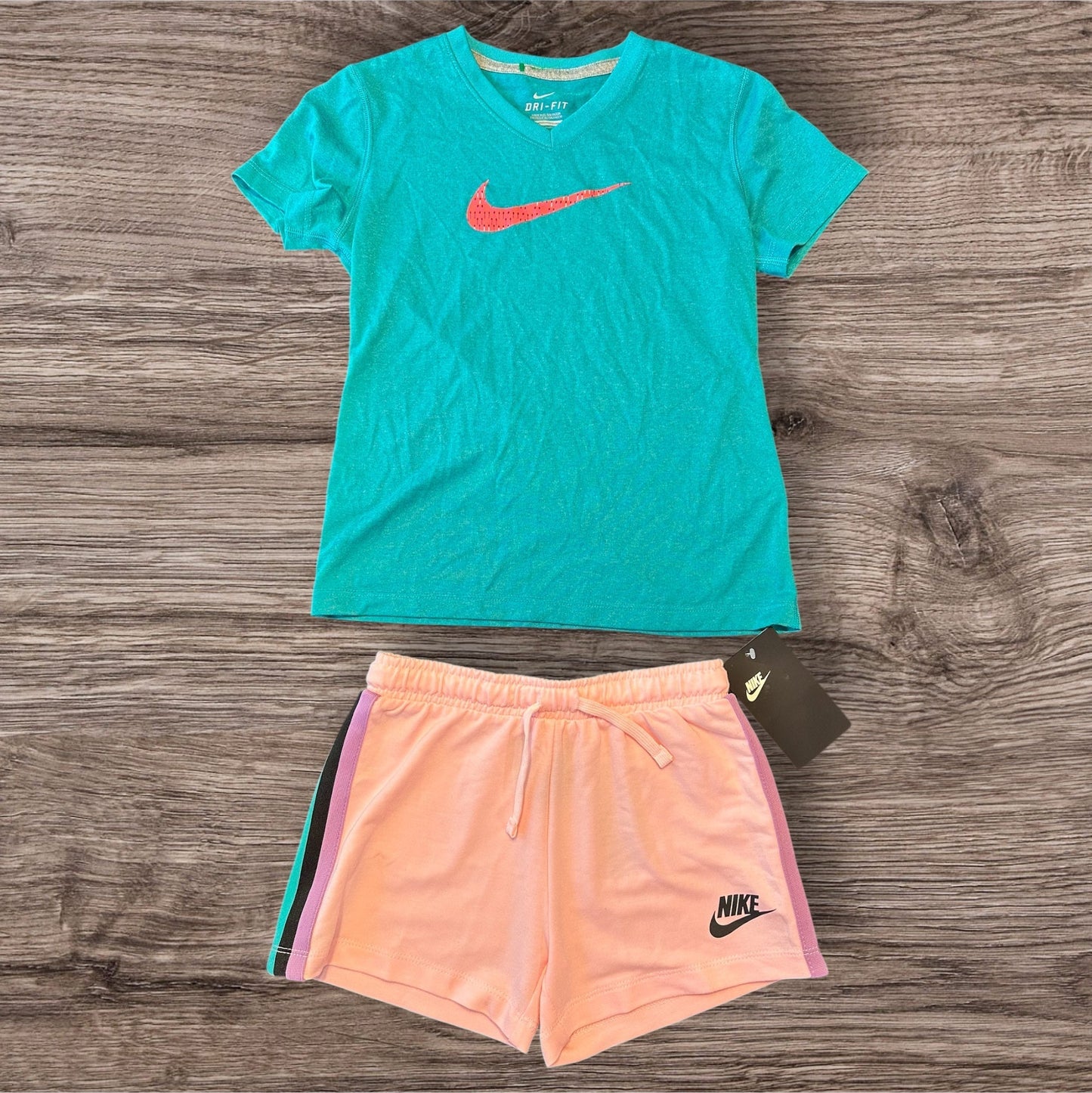 #169 Girl's Size 6  Nike Outfit