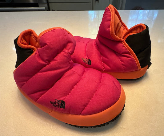 #146 - REDUCED Girls North Face Snow Boots | Kid Size 11