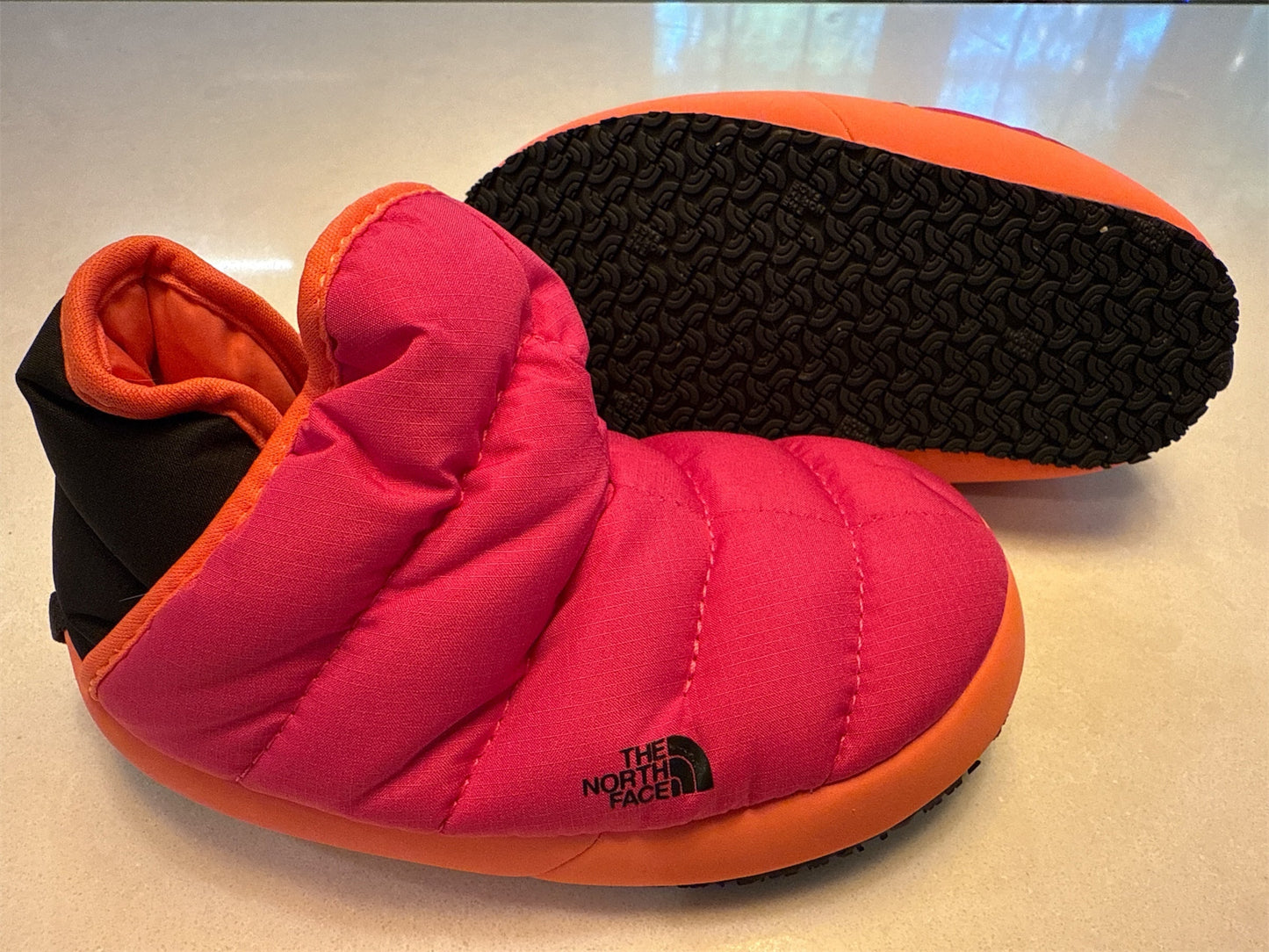 #146 - REDUCED Girls North Face Snow Boots | Kid Size 11