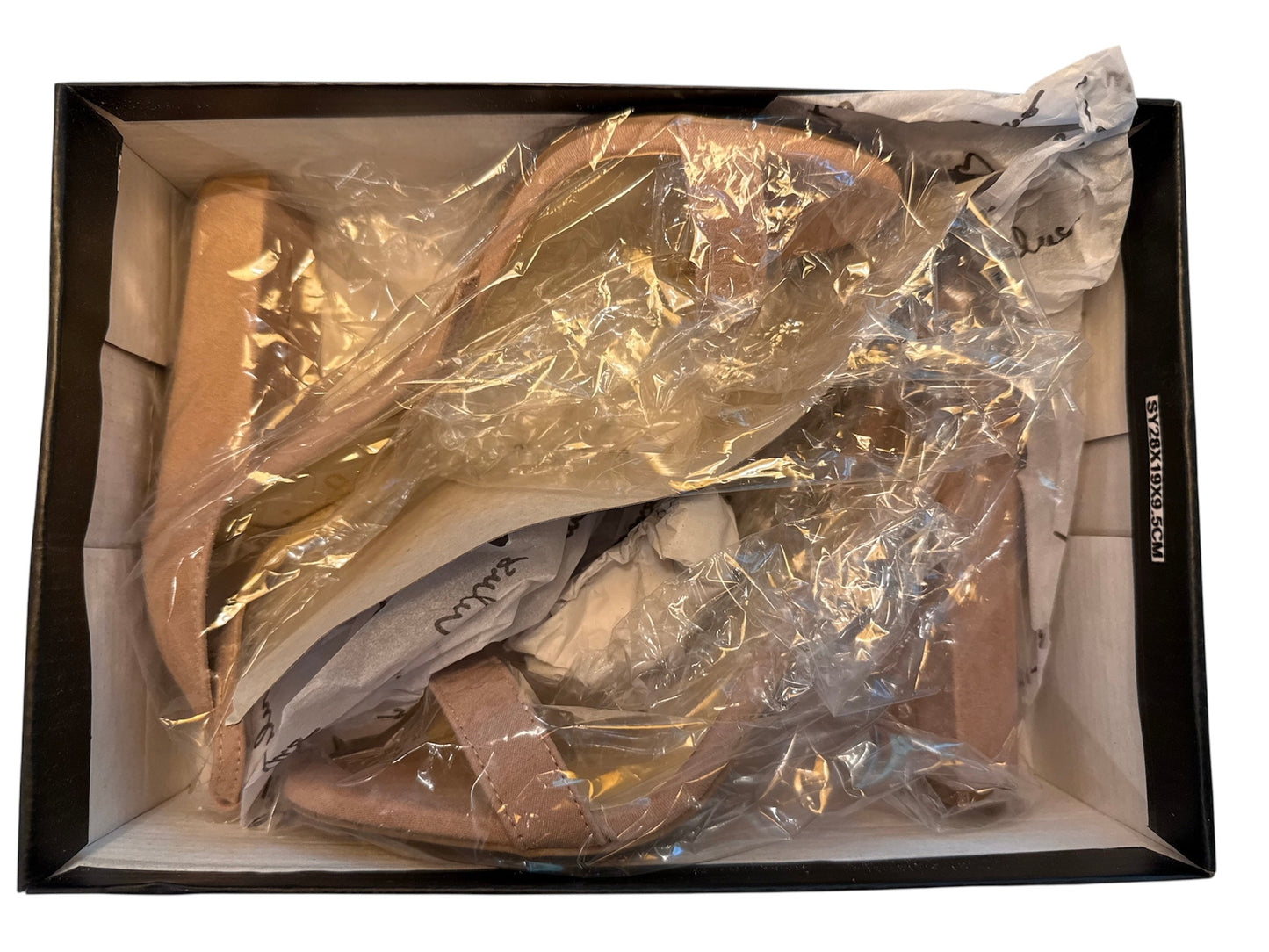 #146 - REDUCED Women’s 7 New in Box Lulu’s Blush Heals