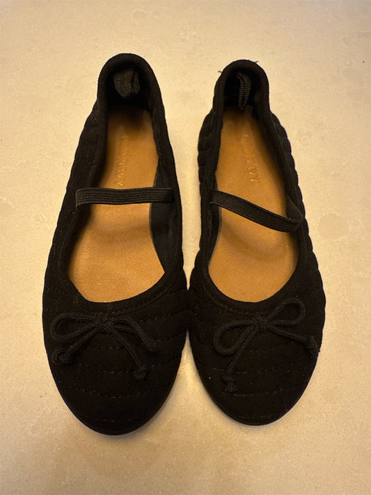 #146 - REDUCED Little Girl Size 9 Black Ballet-Style Flats