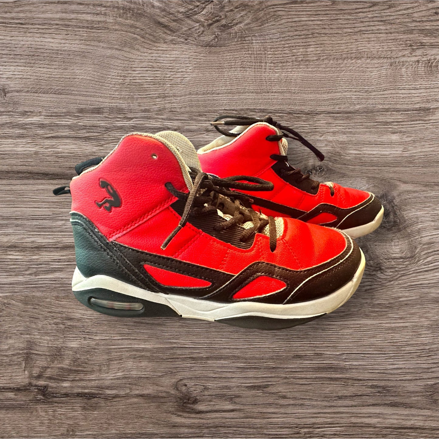 #169 Boy's Size 3.5 Shaq Shoes *REDUCED PRICE