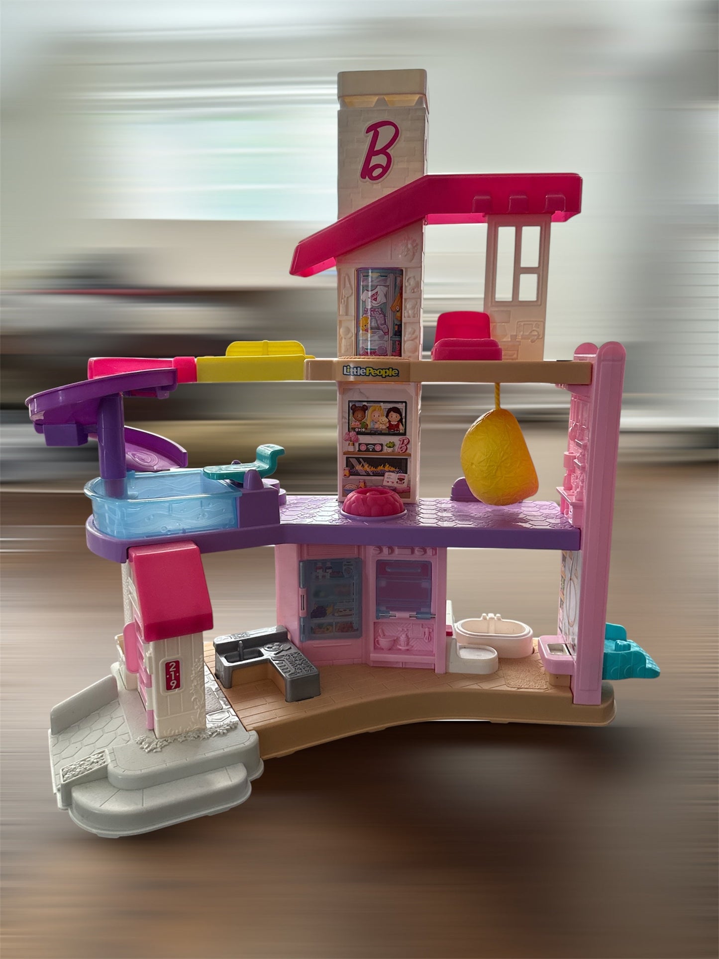 #146 - MONDAY*REDUCED Little People Barbie Dream House | EUC