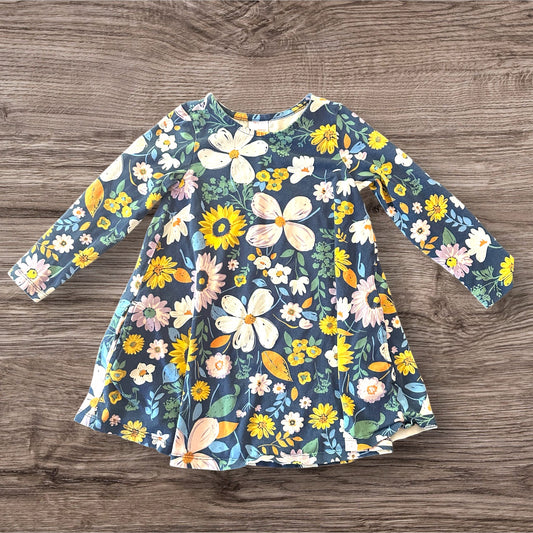 #169 Girl's 4T Dress Bundle (3)