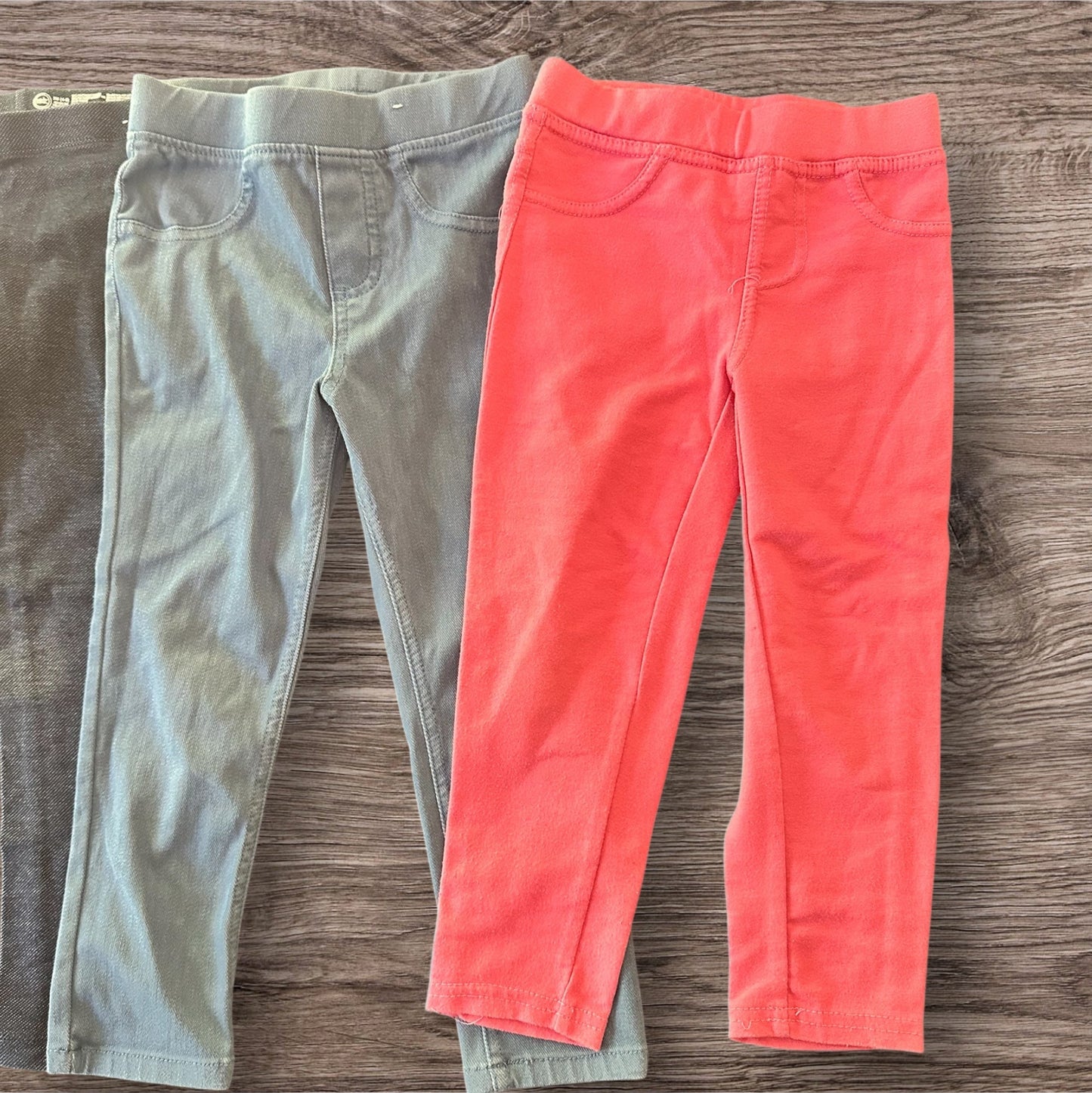 #169 Girl's 4T Pants Bundle (4)