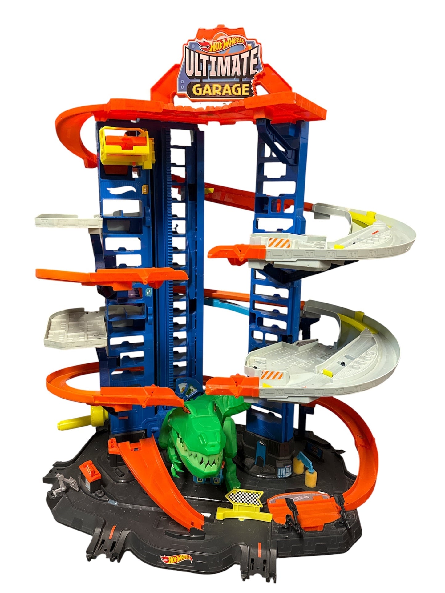 #146 - REDUCED Hot Wheels City Ultimate Garage