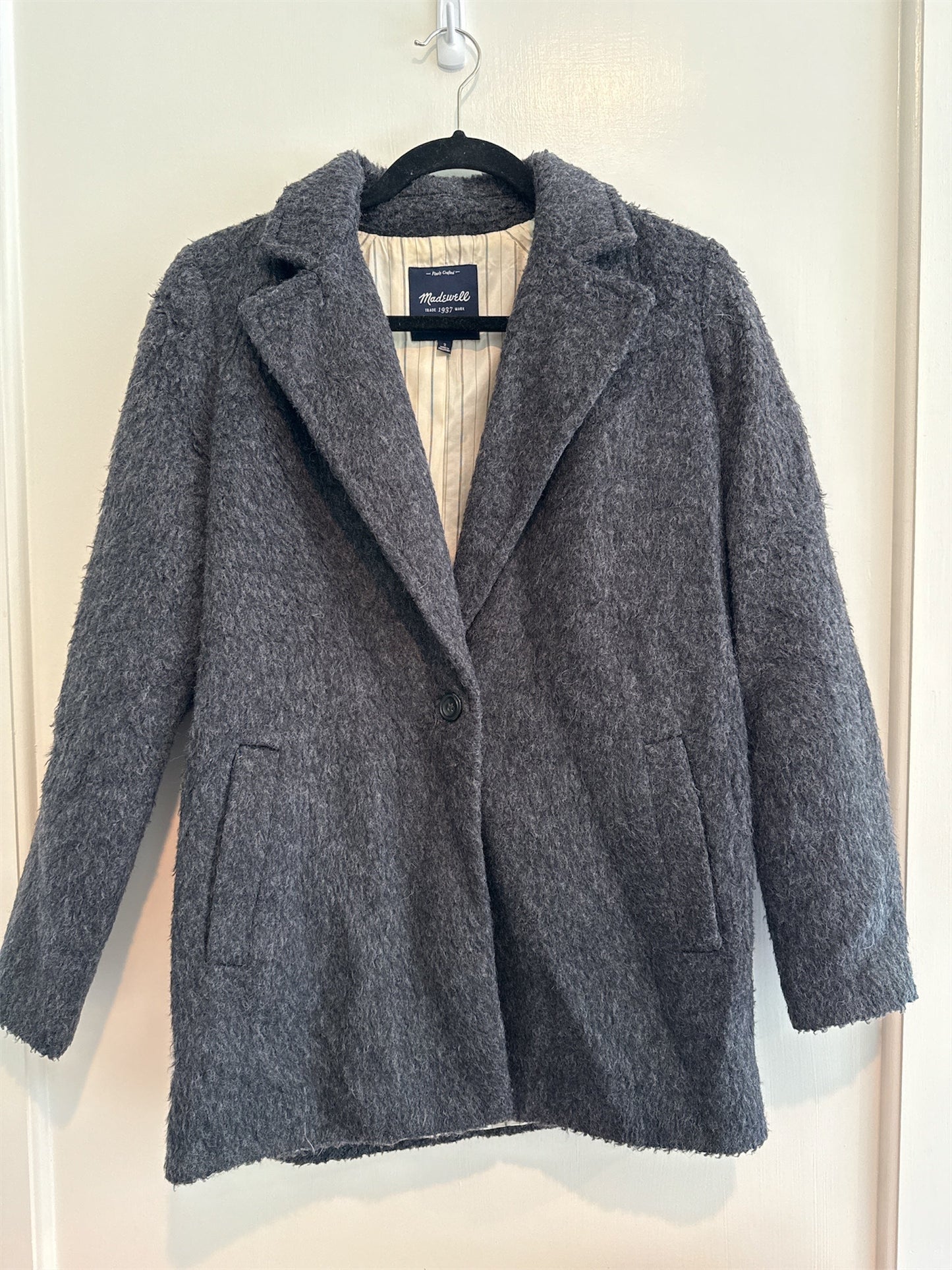 #146 - REDUCED Madewell Women’s Coat Size 2, Small Gray