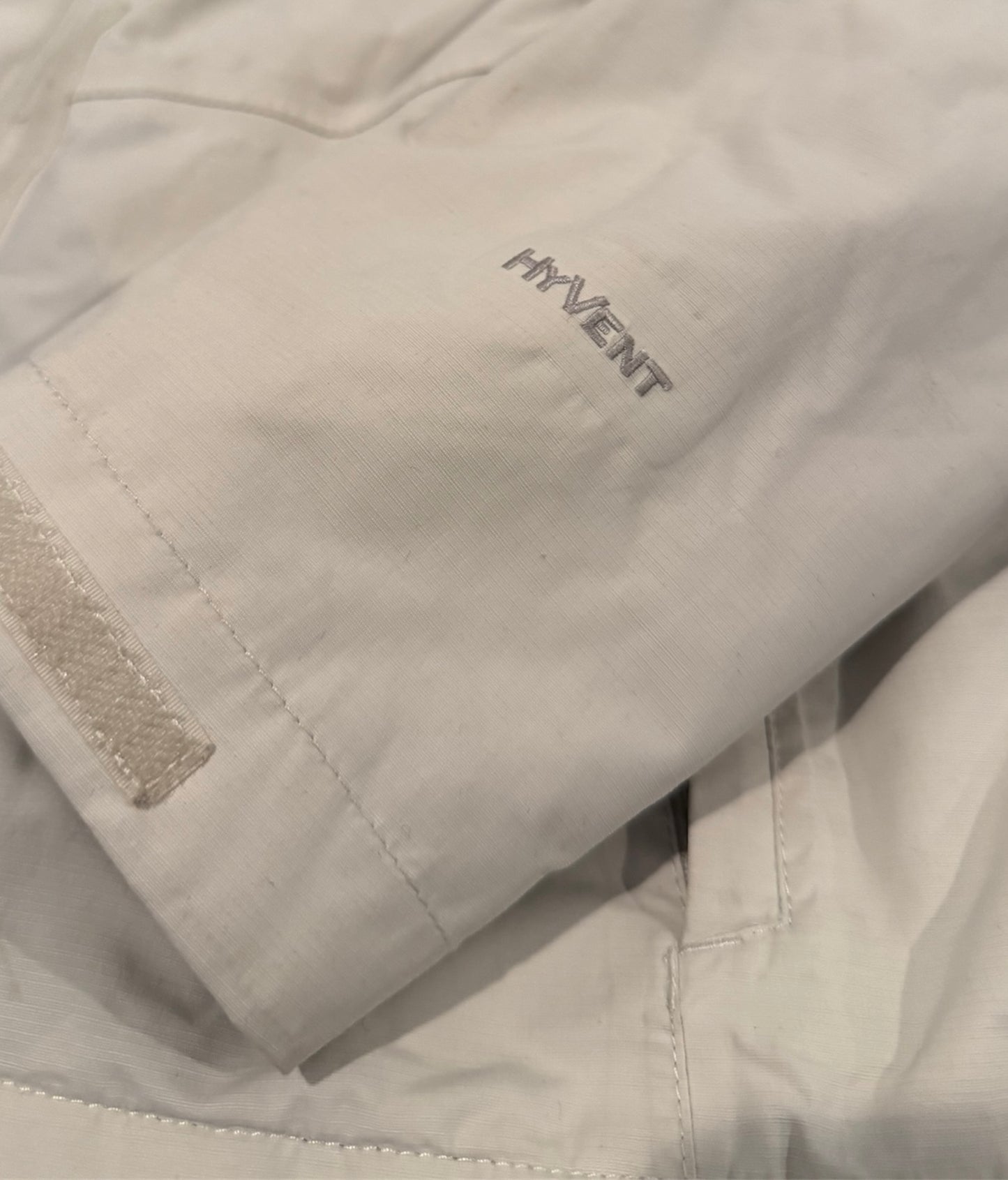 208 women’s size medium north face coat