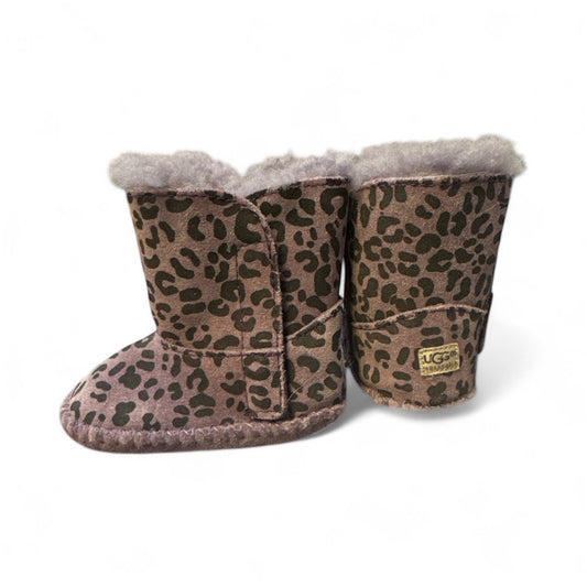 #28 REDUCED Ugg Purple Cheetah Print Baby Boots Size 0/1