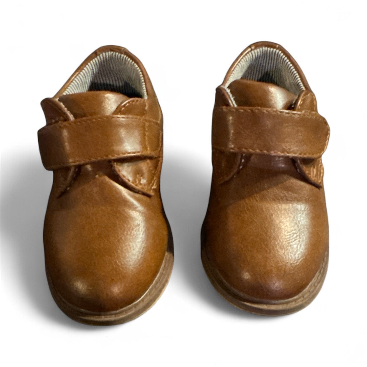 #28 REDUCED  Tahari Brown Boys Loafers Size 6