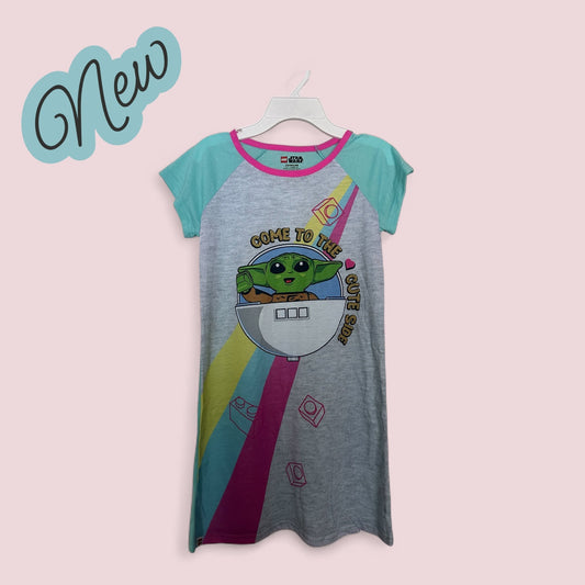 #77 NWT Star Wars Baby Yoda Nightgown, Size 10/12